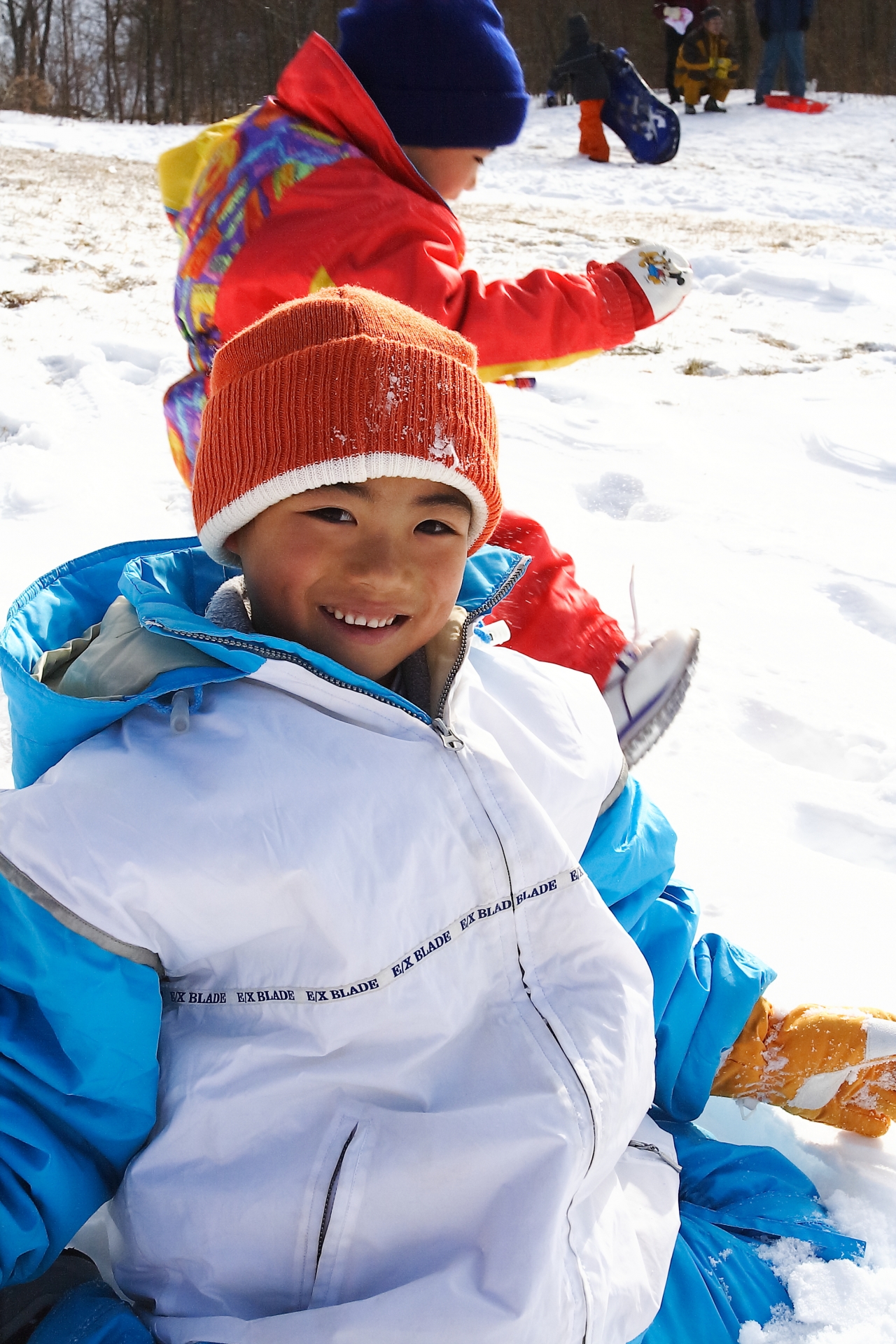 ソリ遊び　ちびっこゲレンデ　スキー場　雪国 　軽井沢スノーパーク　子供　スノーボード　冬